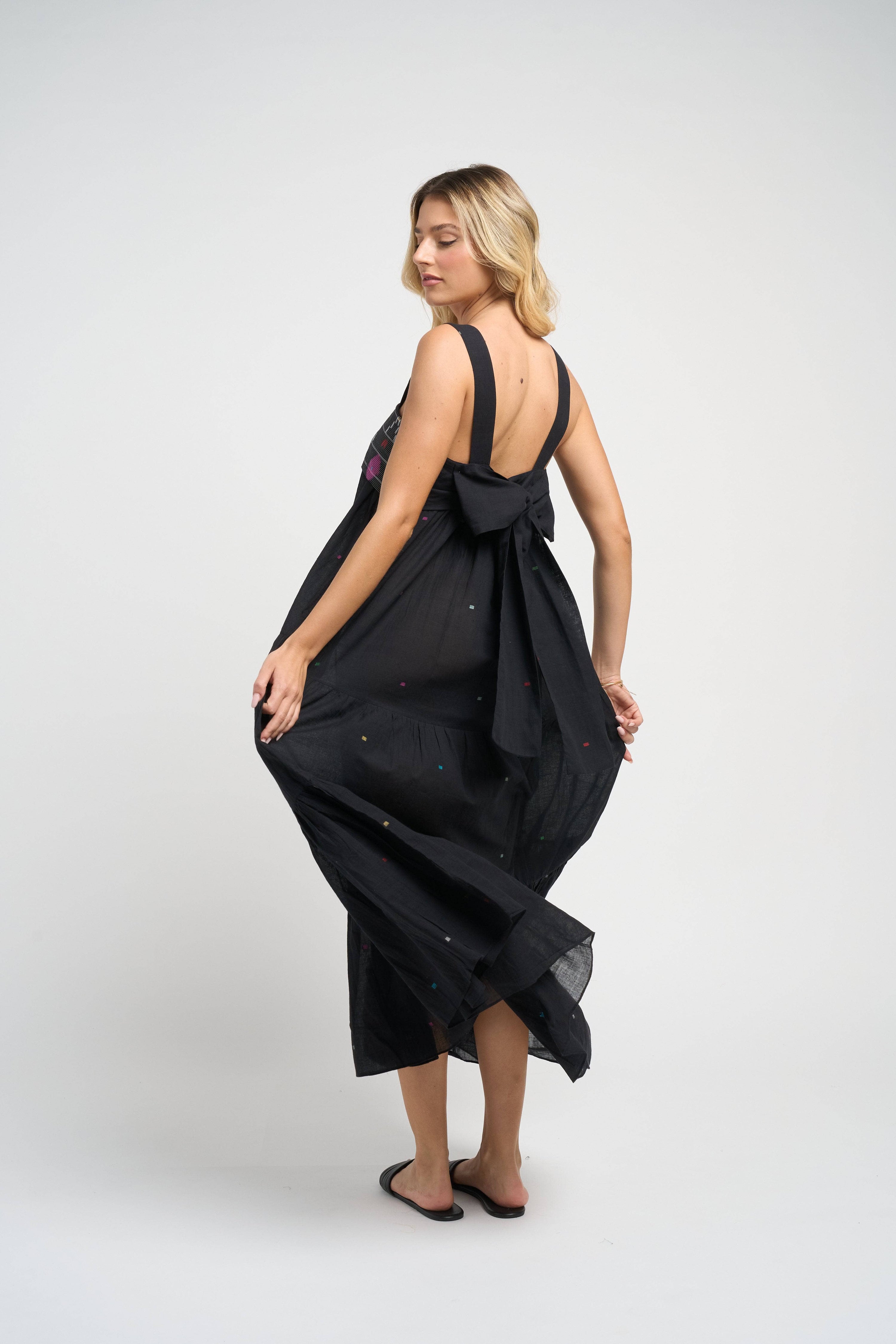 Isabella Jamdani Dress Black