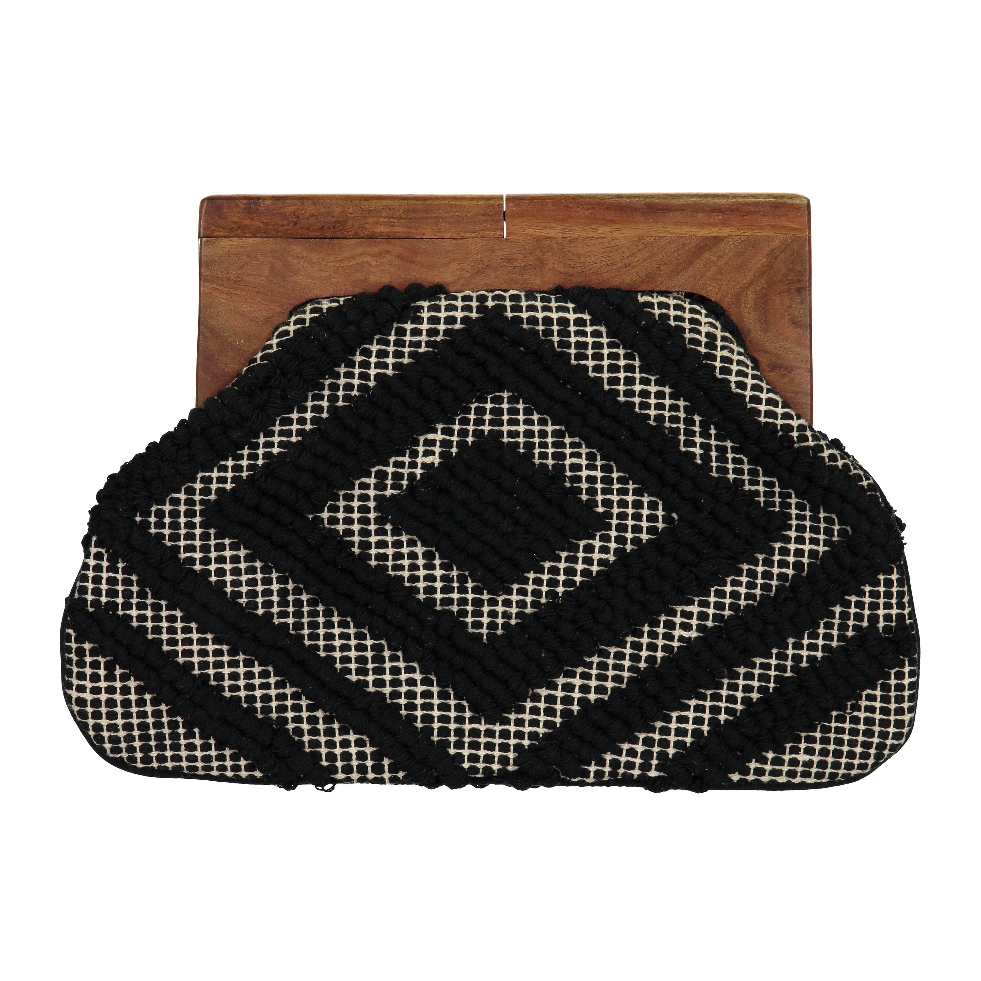 Andorra_clutch_black_1_efbda0b5-8c65-49ce-964c-fbdc977b58c5.jpg