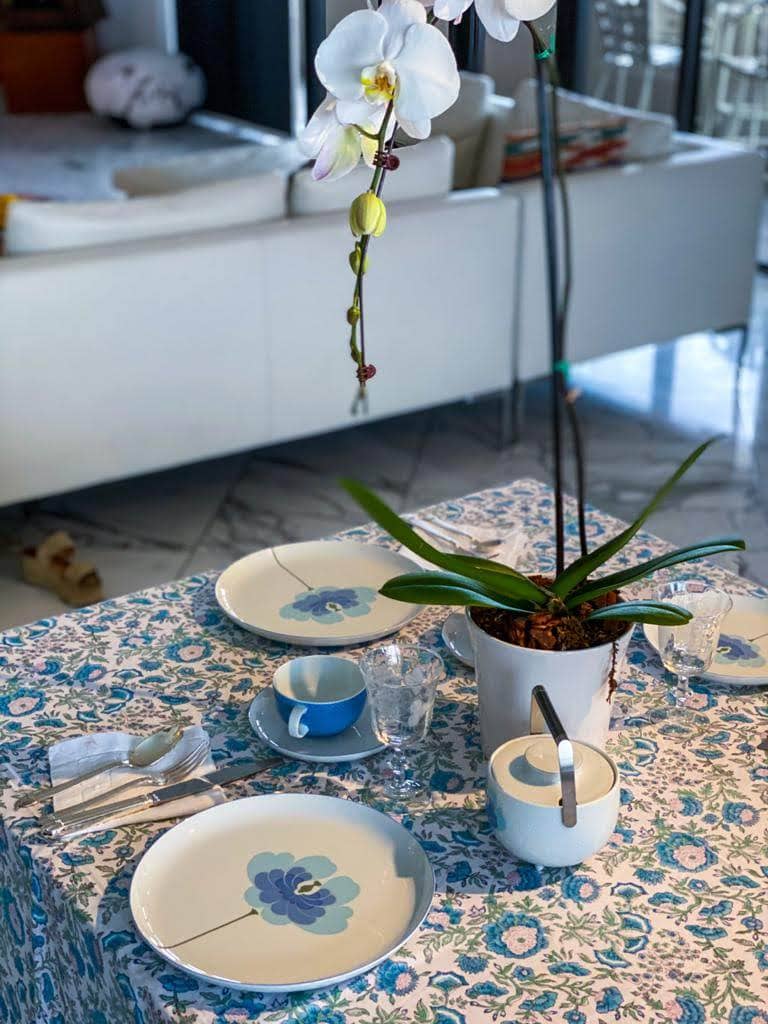 BlueGardenRose_2.jpg